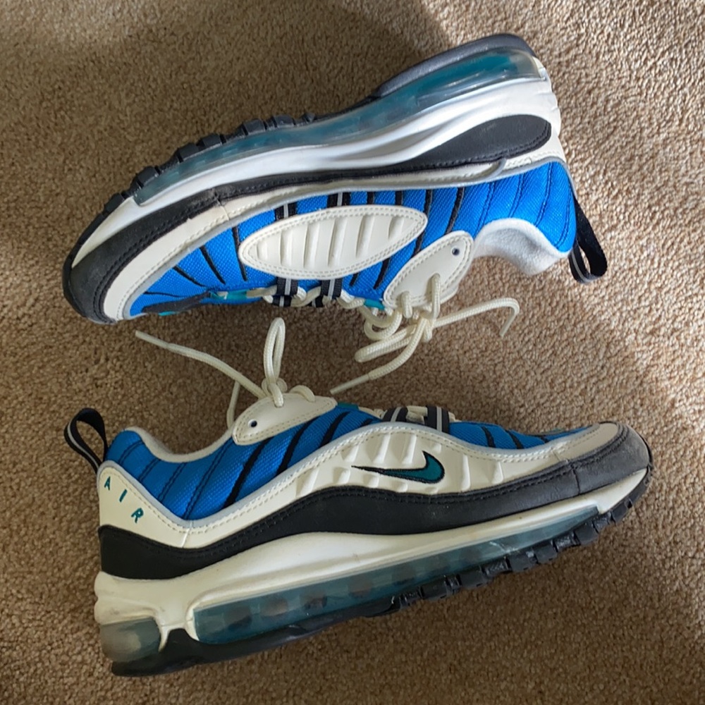 AirMax - Picture 3 of 3